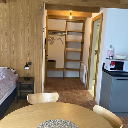 702 * Harrachov